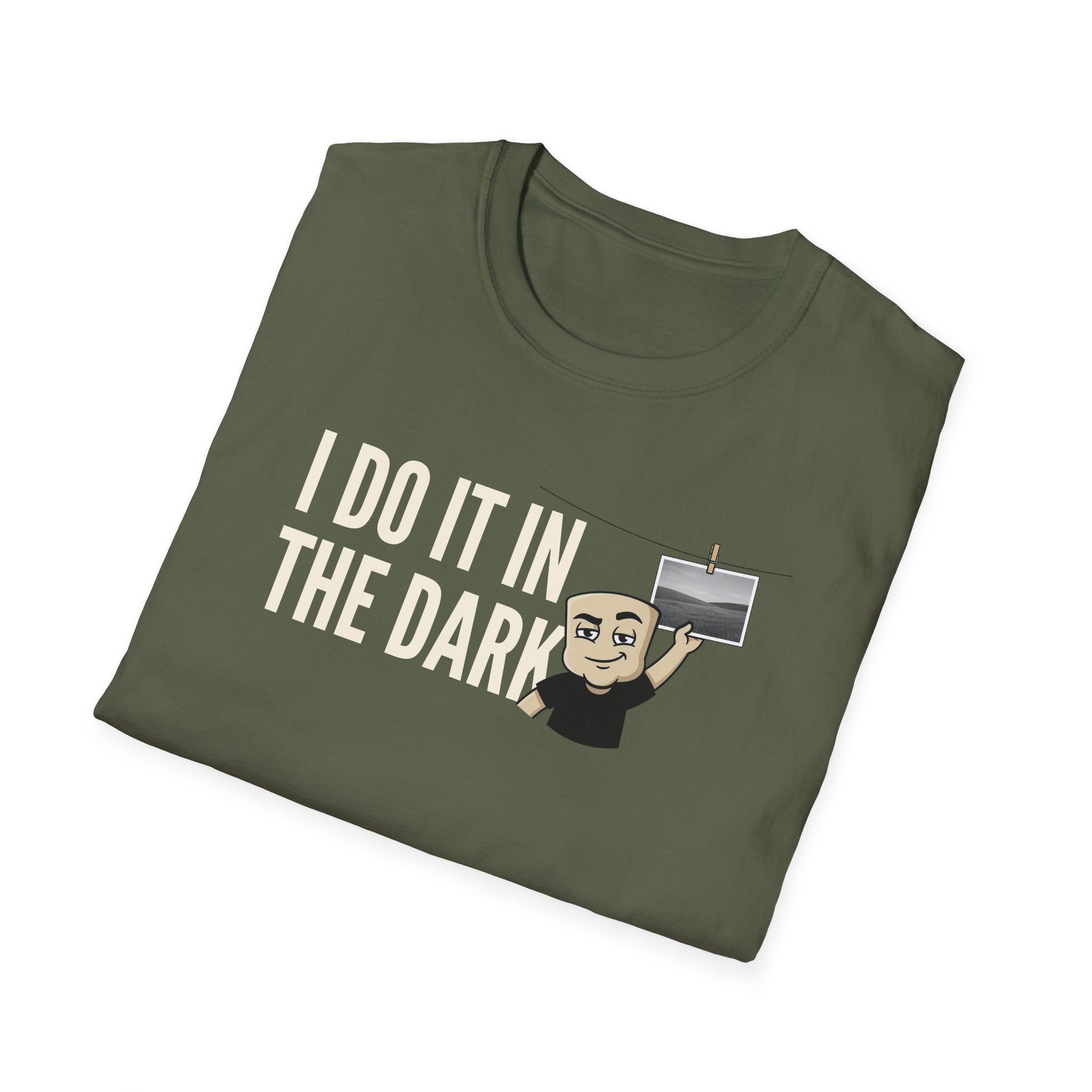 I Do It In The Dark T-Shirt, Funny Photographer Tee, Darkroom Photography Gift Shirt, Camera Lover Humor Tee for Men & Women