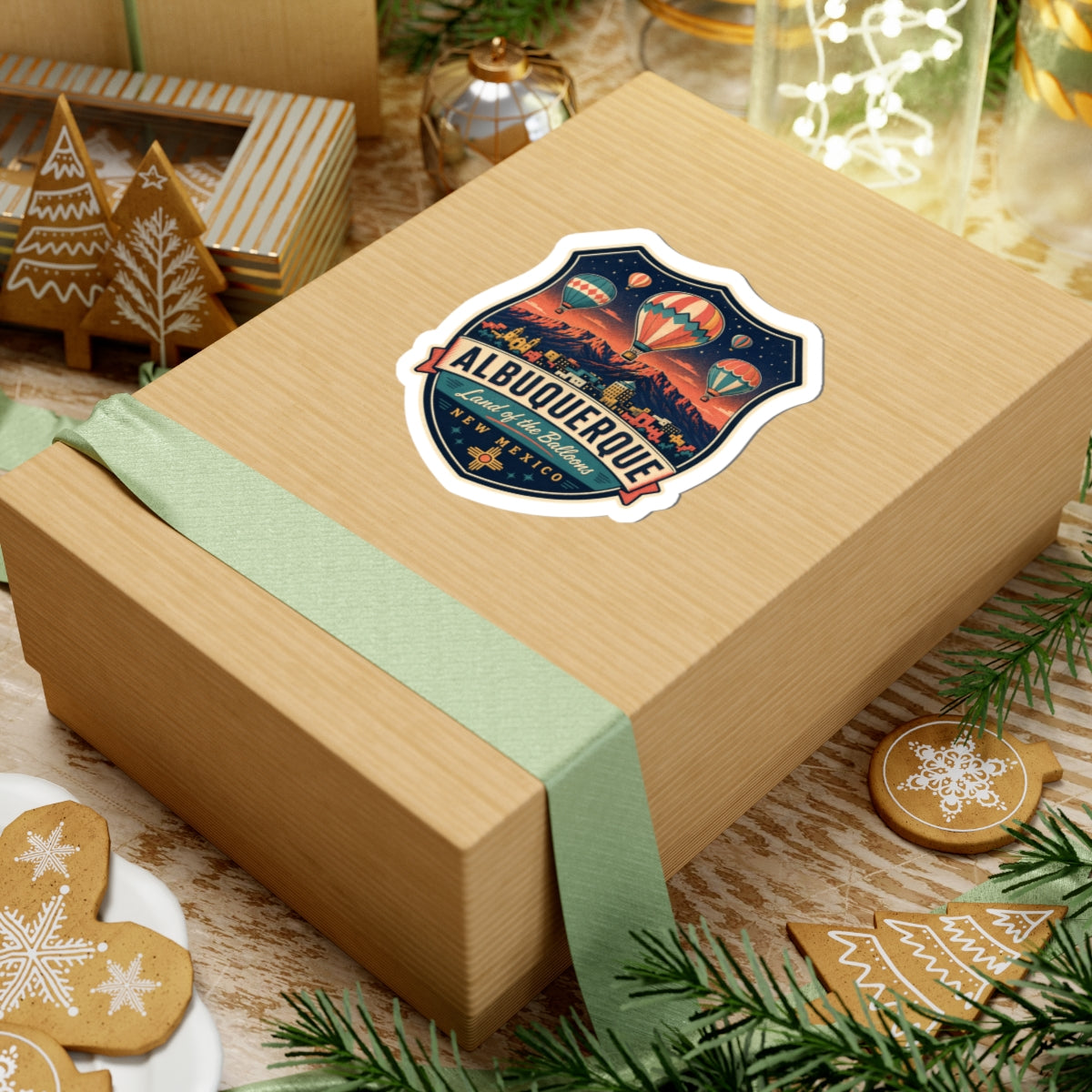 Luggage tag sticker on a gift box: Albuquerque badge with hot air balloons and crest