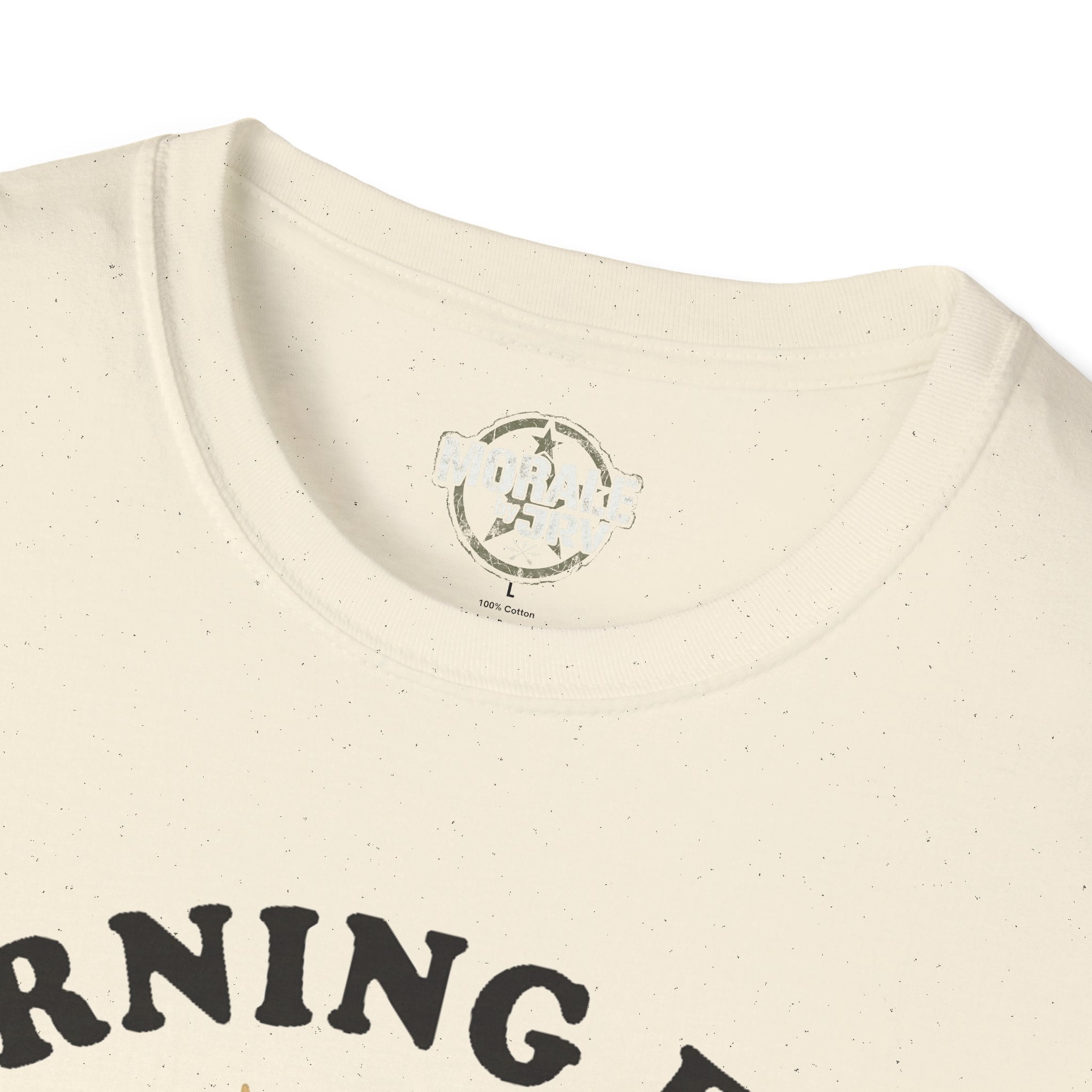 Natural T-shirt neckline with small circular graphic and cotton label