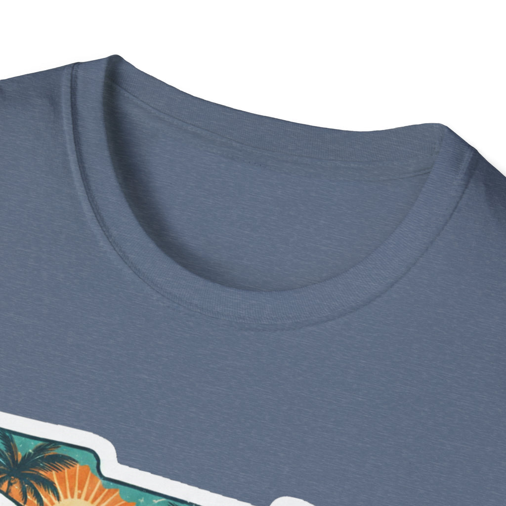 Cuello redondo de camiseta azul jaspeado con textura del tejido