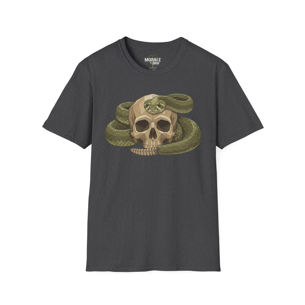 Camiseta gris oscuro con calavera de serpiente verde envuelta y diseño botánico vintage