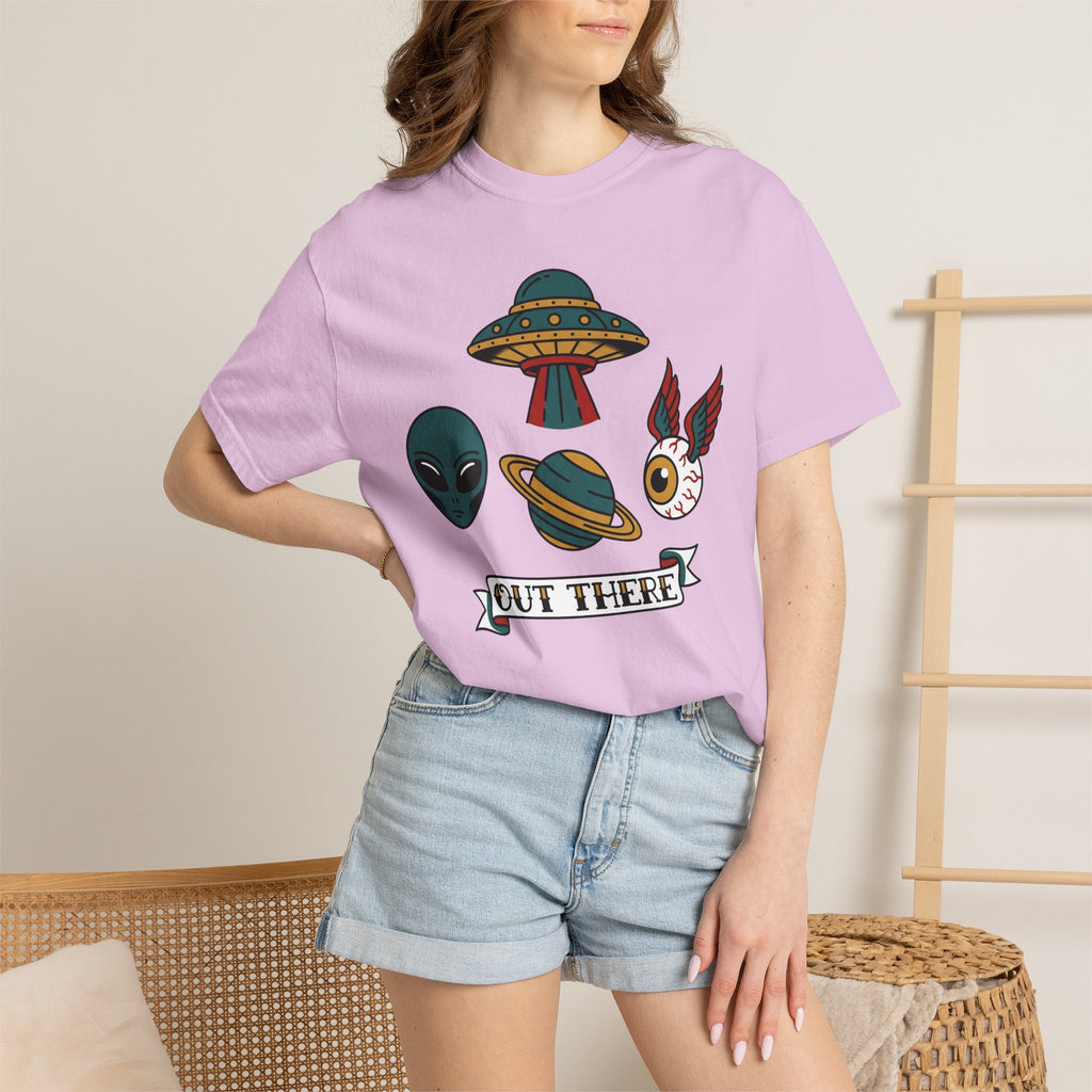 Lavender crew-neck T-shirt with alien, UFO, and cat graphic centered