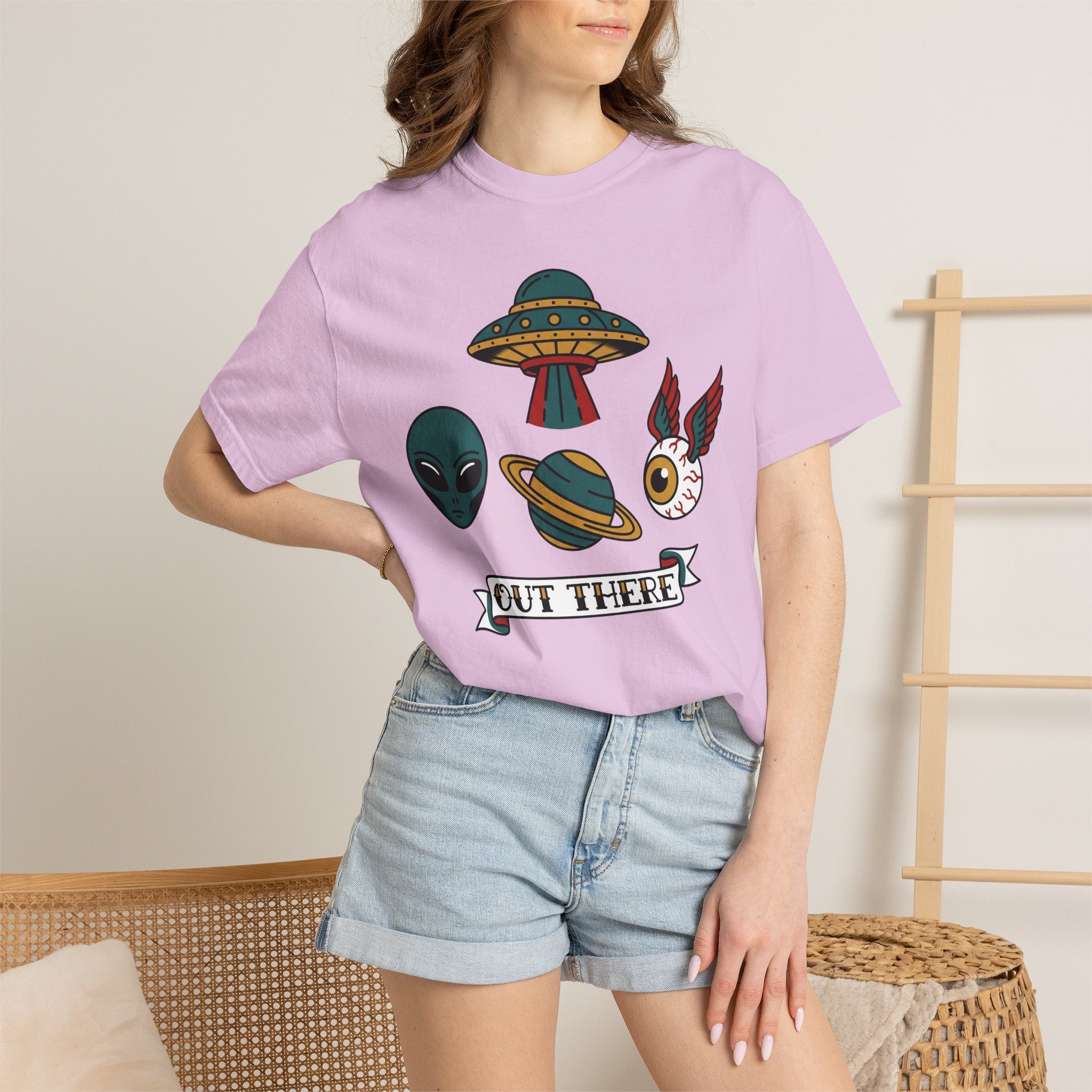 Lavender T-shirt with alien face, UFO, cat graphic on the chest