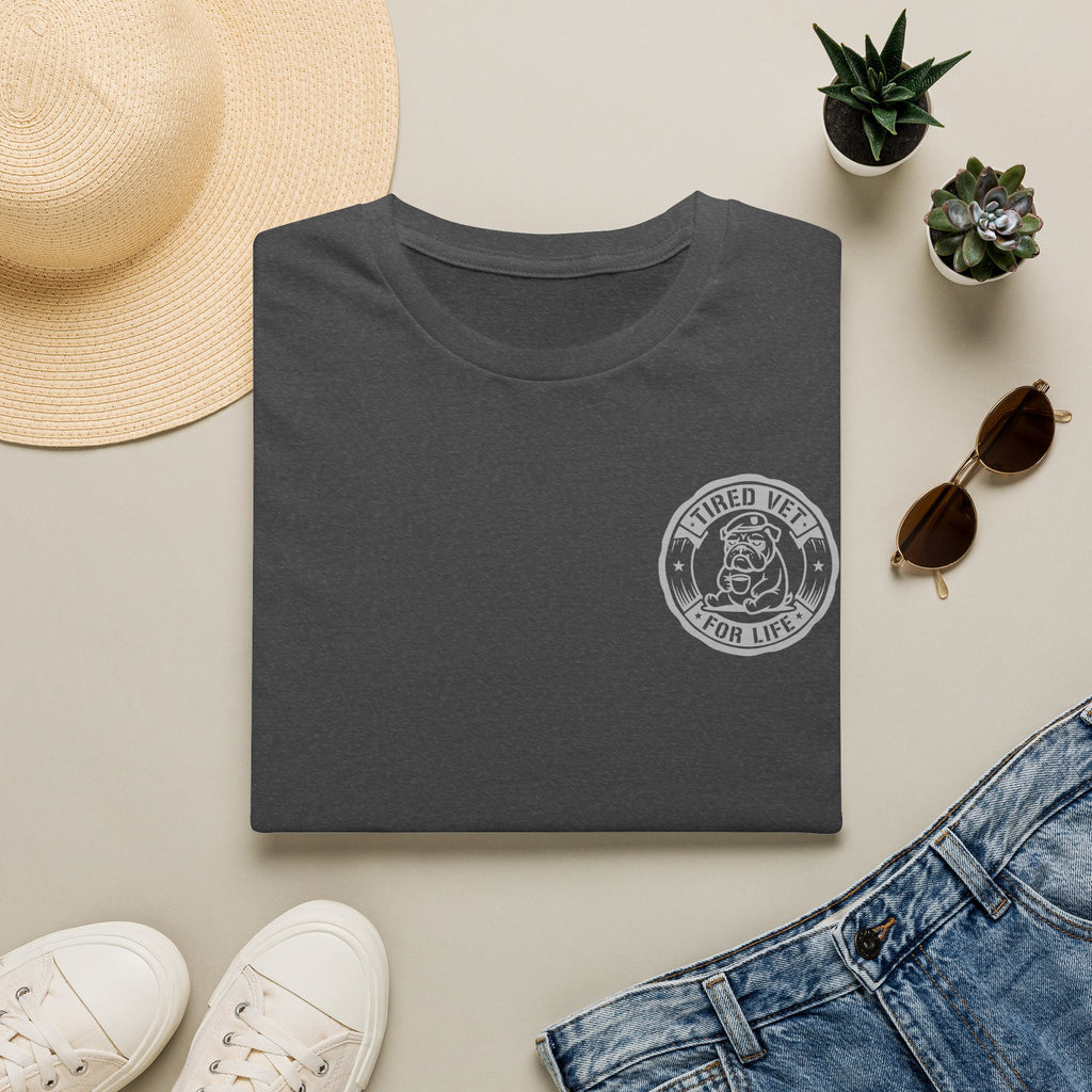 Funny Retired Veteran T-Shirt Humorous Sleeping Desk Graphic Tee with Military Chest Badge for Vets