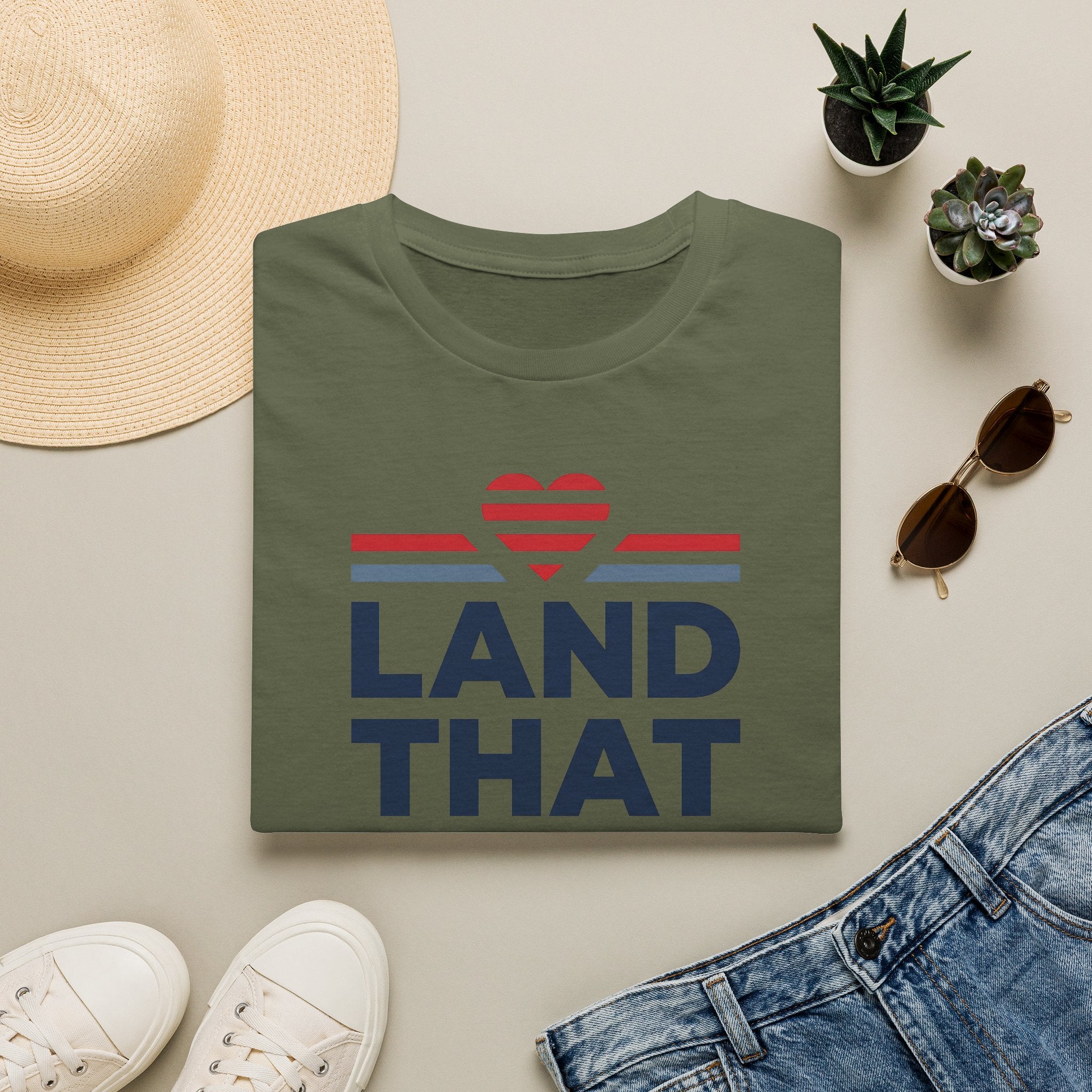 Land That I Love T-Shirt | Patriotic USA Heart Tee, America Pride Shirt, 4th of July Gift, Unisex Patriotic Graphic Tee