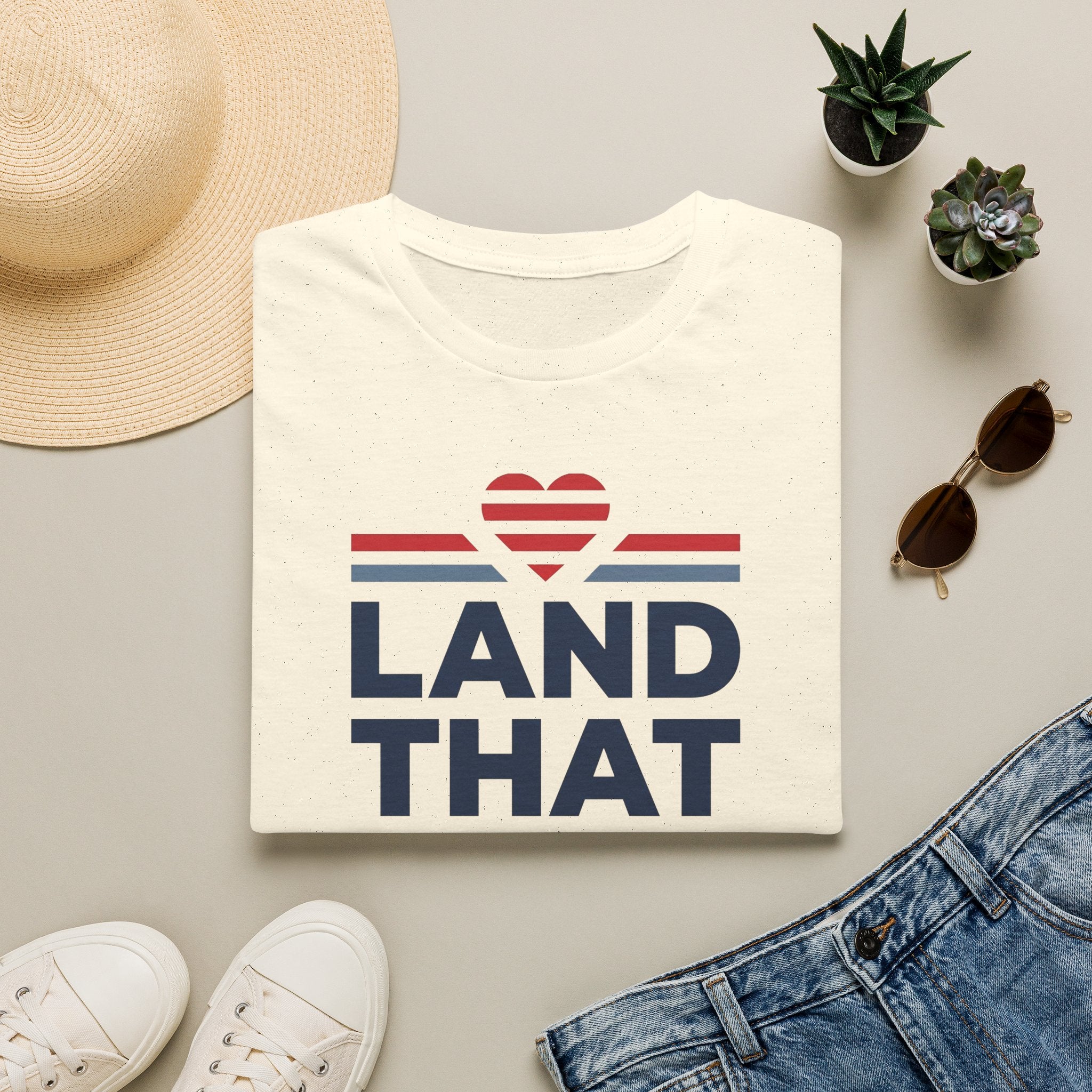 Land That I Love T-Shirt | Patriotic USA Heart Tee, America Pride Shirt, 4th of July Gift, Unisex Patriotic Graphic Tee