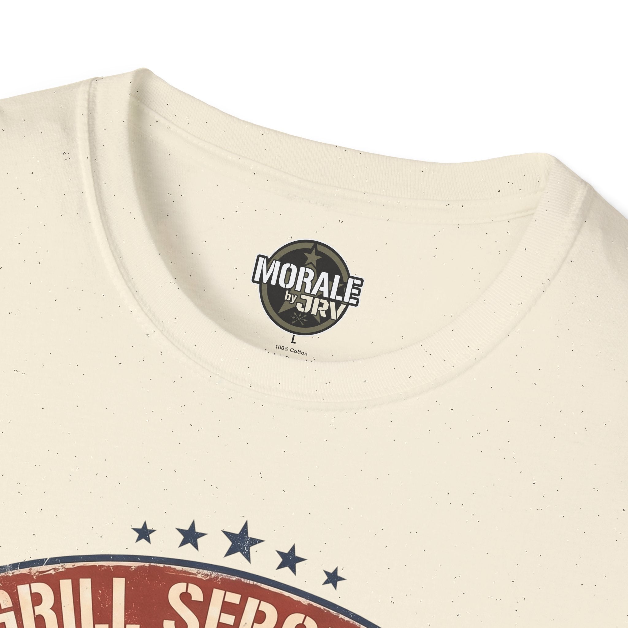 Natural T-shirt neckline with circular brand logo