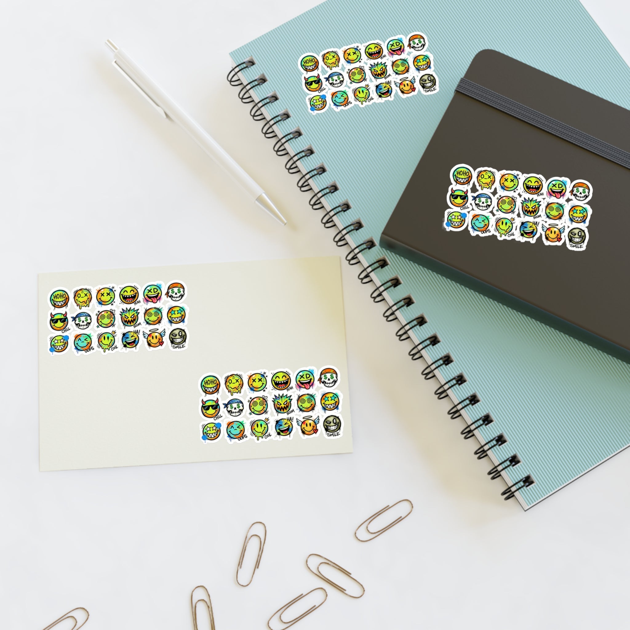 Emoji-Gesichts-Sticker auf Notizbuch und Karte, kompakte Die-Cut Aufkleber